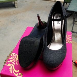 Candie's Heels